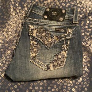 Miss Me Cropped Capri Size 27